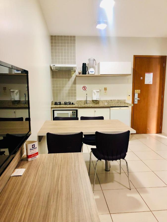 Riviera Park Hotel - Flat Inteiro Particular Caldas Novas Exterior photo